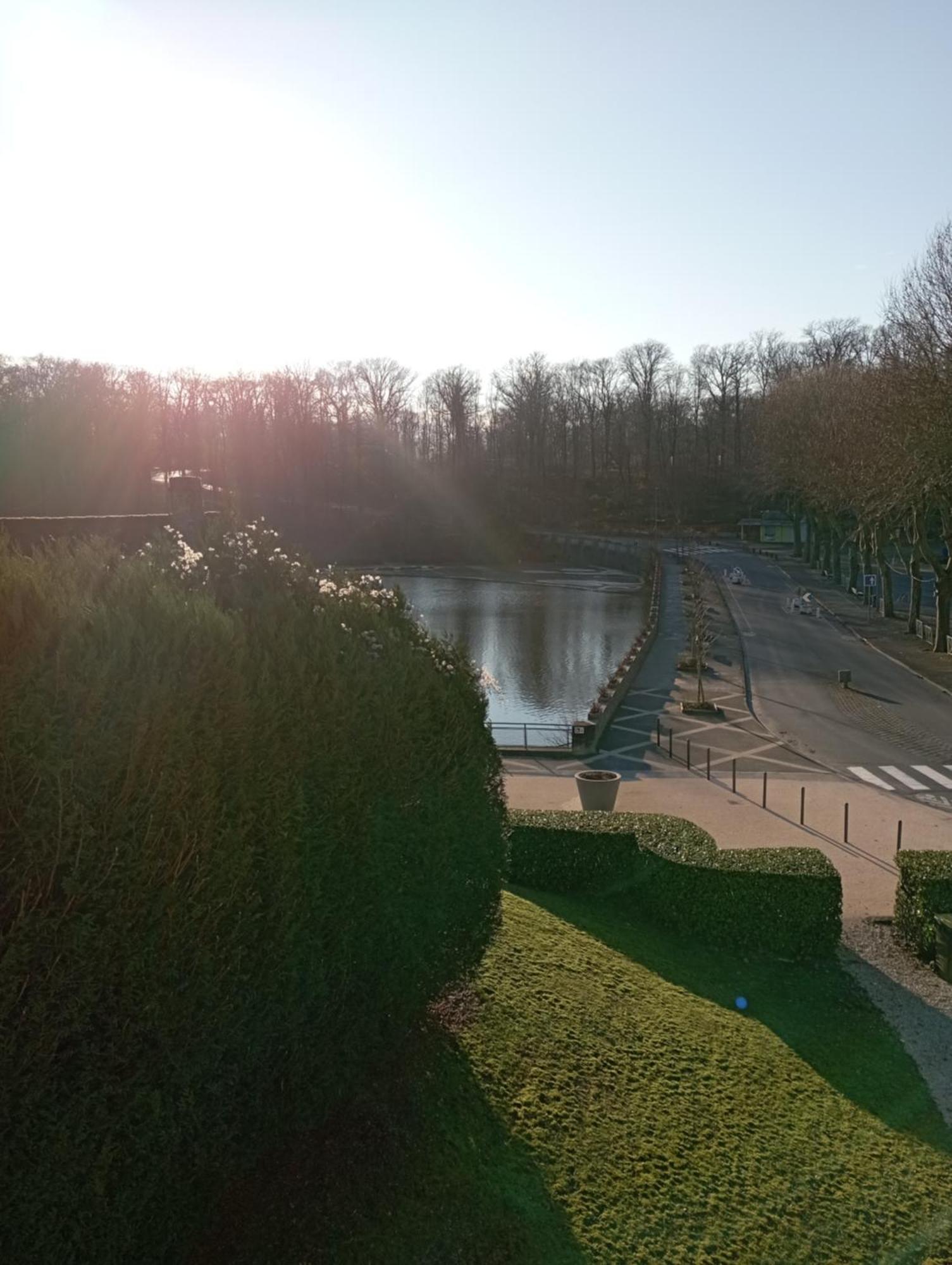 Hotel Ibis Les Etangs Des Moines Fourmies Exteriér fotografie