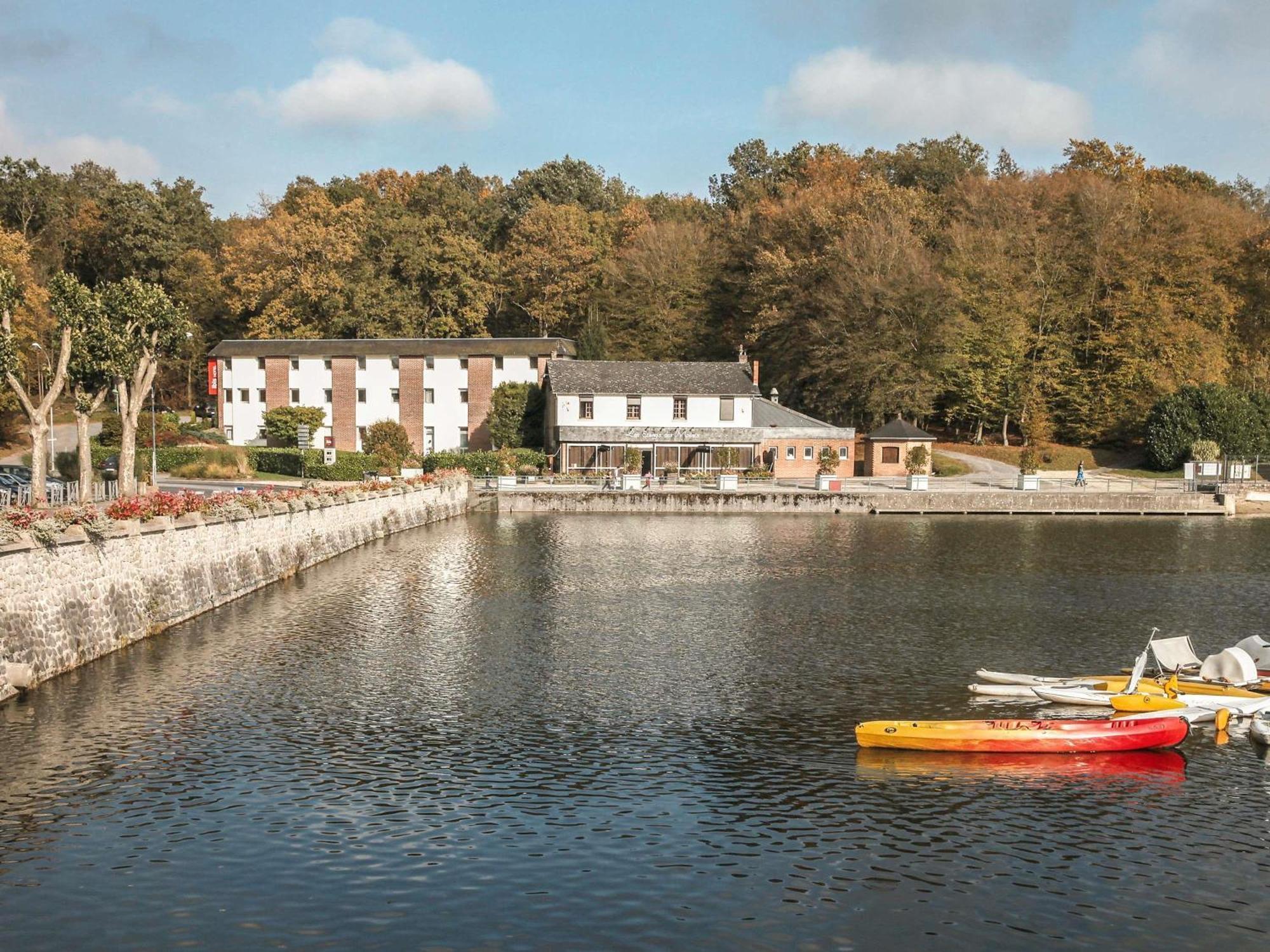 Hotel Ibis Les Etangs Des Moines Fourmies Exteriér fotografie
